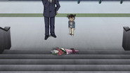 Leading a Detective Around by the Nose